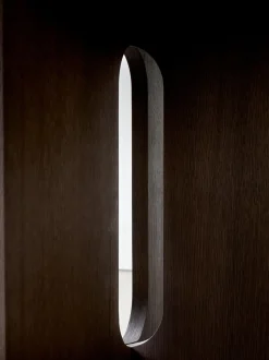 Tavolo Rotondo Con Finitura In Legno Di Quercia Scuro Androgyne, Diverse Misure