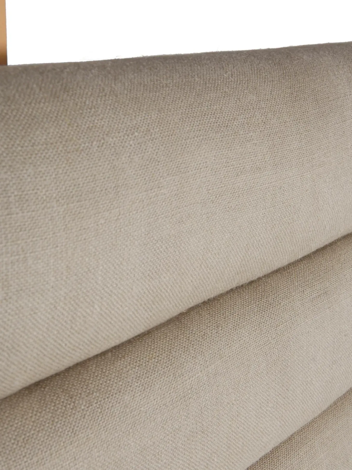 Testiera Imbottita Con Sospensione A Parete Amsterdam