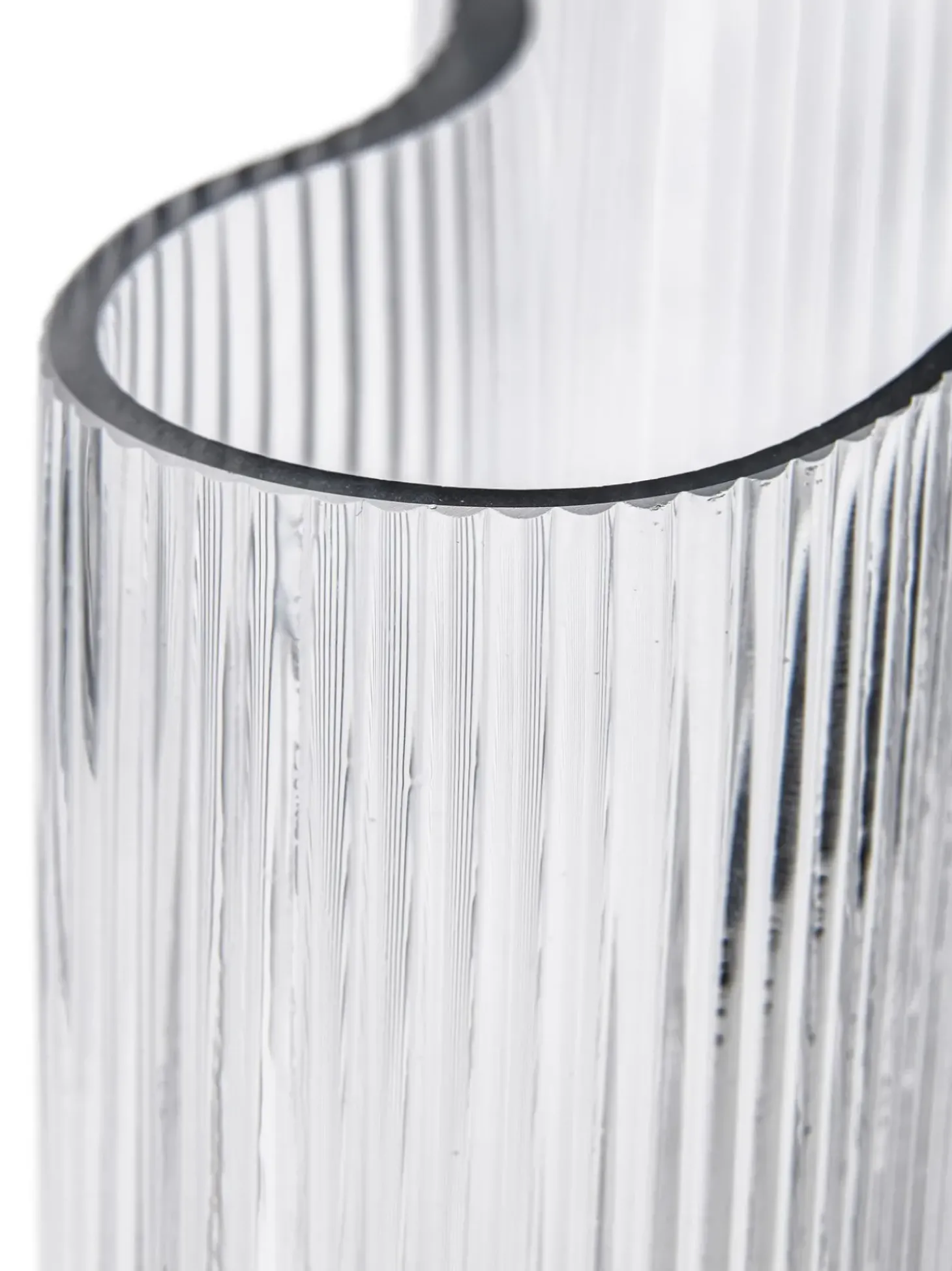 Vaso Di Design In Vetro Soffiato Con Rilievo Scanalato Dawn