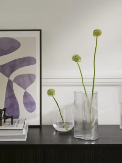 Vaso Di Design In Vetro Soffiato Con Rilievo Scanalato Dawn